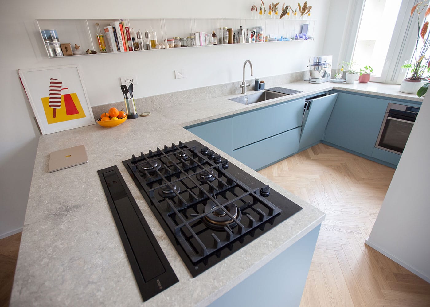 cucina-moderna-piccola-con-isola-varese